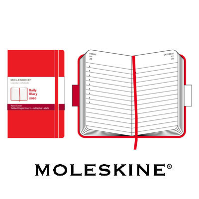 Ежедневник Moleskine, "Classic" (в линейку), Pocket, красный оказывается в руках людей неординарных инфо 316b.