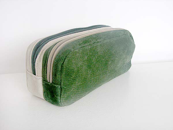 Пенал двухстворчатый "Бежевый-зеленый" сумочку для хранения разных мелочей инфо 1710b.